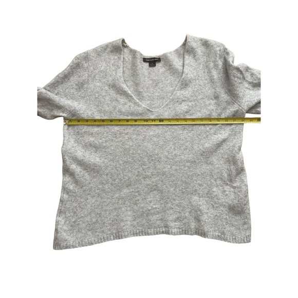 Something Navy Gray Knit V-Neck Sweater Womens Size Medium - Picture 4 of 6